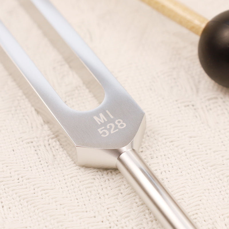Buddha Stones Tuning Fork 528HZ Aluminum Alloy for Chakra and Sound Therapy Ornament Decoration With a Mallet - image 4