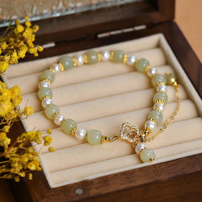 Buddha Stones Hetian Jade Pearl Alloy Four Leaf Clover Pendent Abundance Bracelet - Hetian Jade Pearl(Wrist Circumference: 14-16cm) - image 0