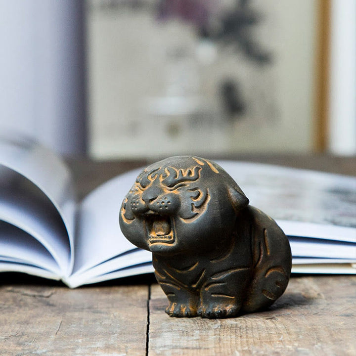 Buddha Stones Mini Cute Tiger Iron Powder Rust Cast Resin Statue Home Decoration - image 15
