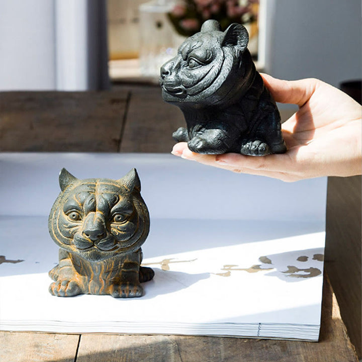 Buddha Stones Handmade Small Lovely Tiger Iron Powder Rust Cast Resin Statue Home Decoration - image 14