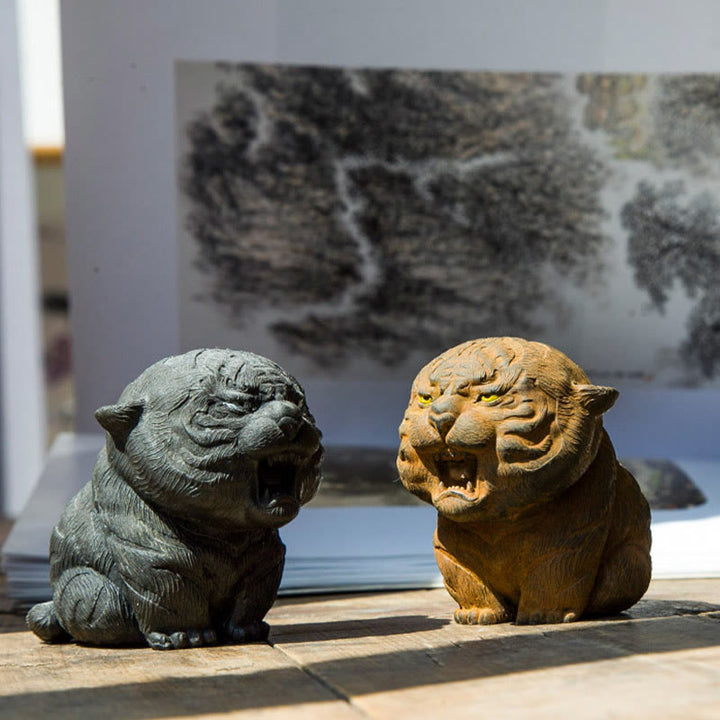 Buddha Stones Handmade Mini Roaring Tiger Iron Powder Rust Cast Resin Statue Home Decoration - image 3