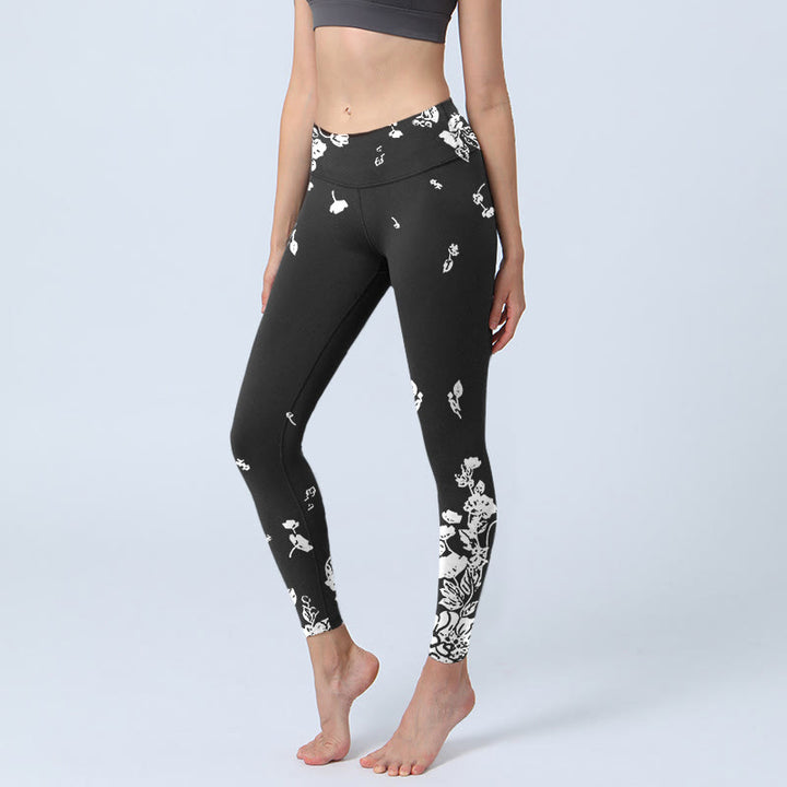Buddha Stones Black Scattered Petals Print Gym Leggings Women's Yoga Pants - Black - US18，UK/AU22，EU50 (4XL) - image 0