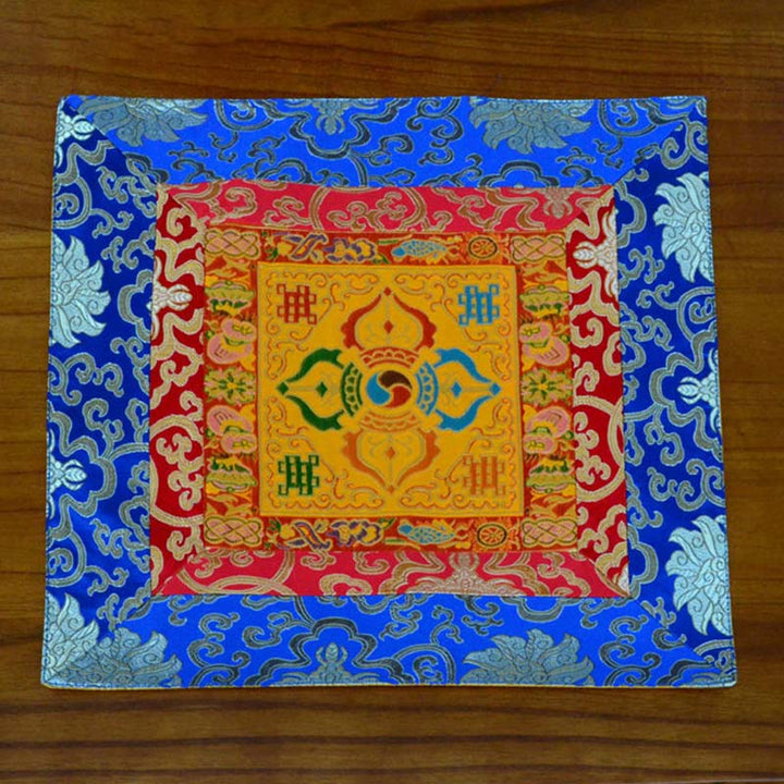 Prayer Altar Mat Meditation Strength Endless Knot Vajra Man-Bcu Kalachakra Auspicious Symbols - Vajra - Gold - image 16