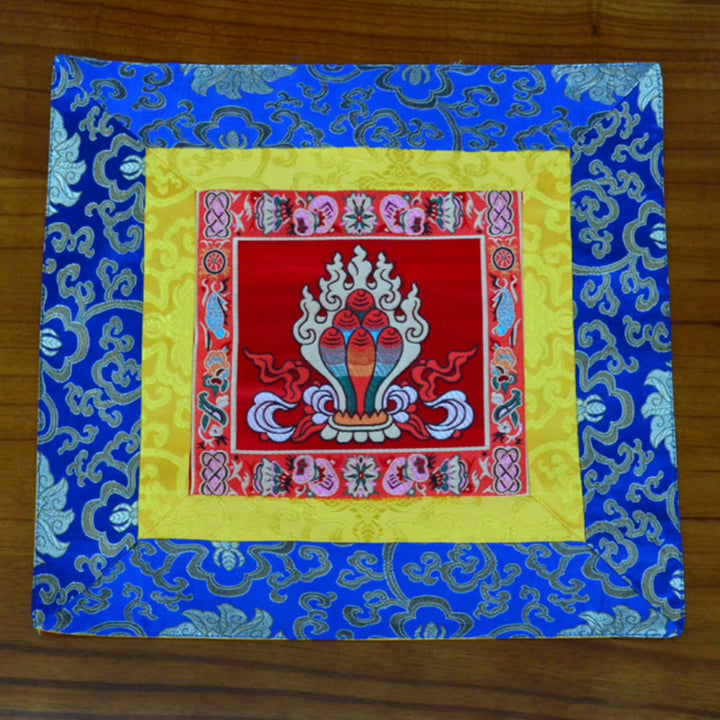 Prayer Altar Mat Meditation Strength Endless Knot Vajra Man-Bcu Kalachakra Auspicious Symbols - image 4